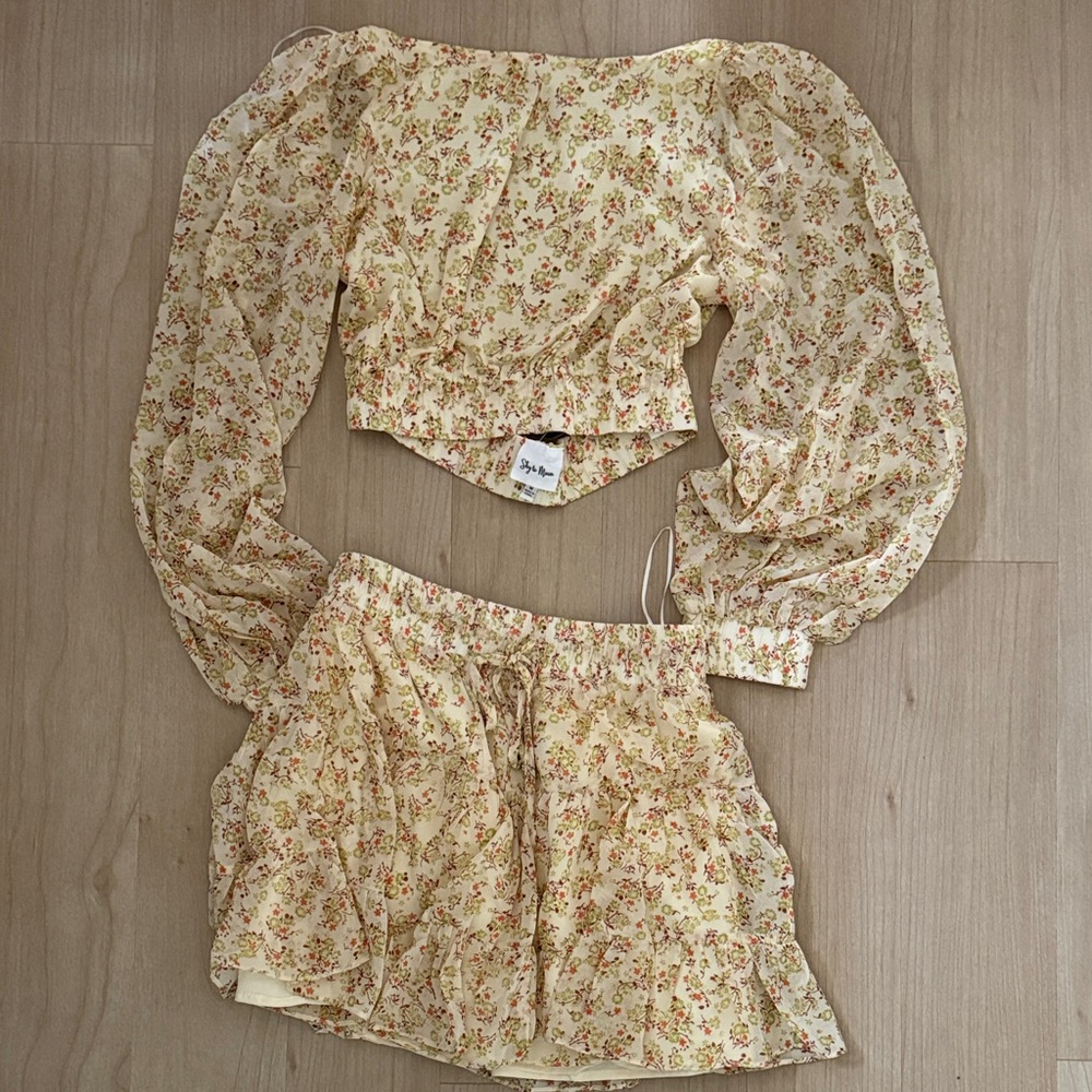NWOT Sky to Moon 2 Piece Set